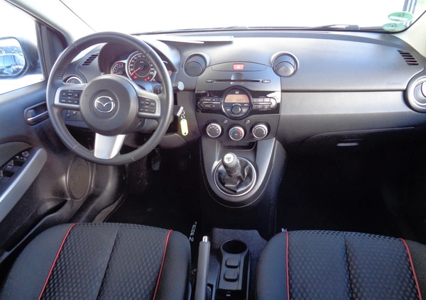 Mazda 2 cena 13900 przebieg: 152000, rok produkcji 2011 z Namysłów małe 172